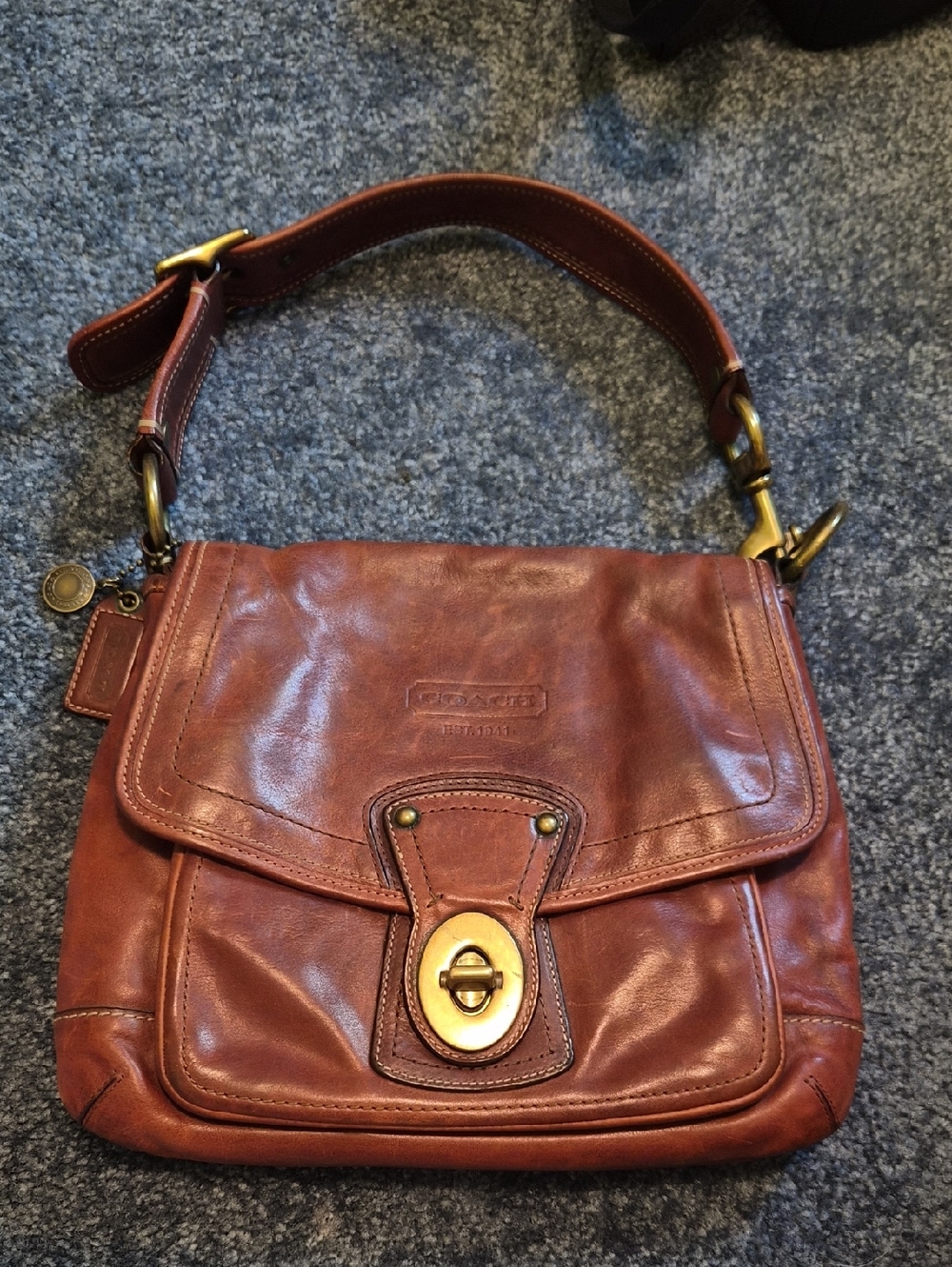 Vintage 2006 Y2K COACH legacy ALI shoulder Bag In COGNAC